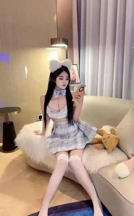胸大水多粉嫩的妹妹