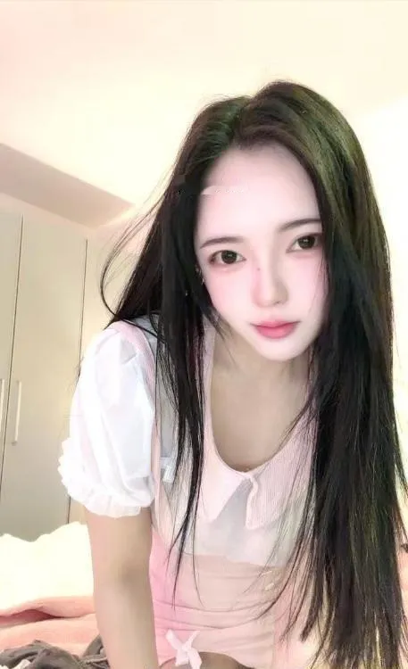 大胸菲菲小可爱