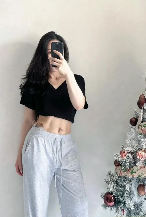 健身腹肌女郎悠悠老师