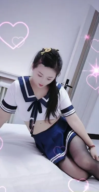 邻家白皙少妇
