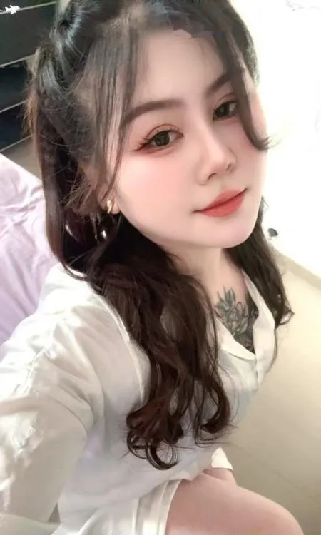 包河三通大胸女