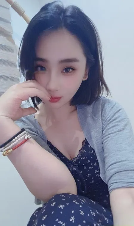 水滴大奶乐莹