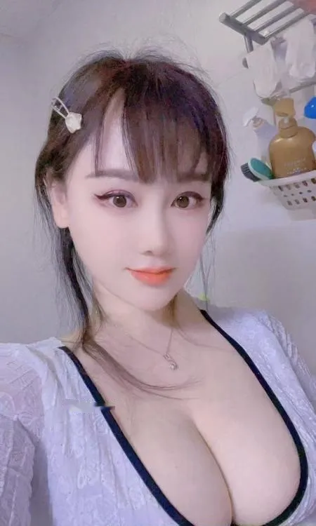 包河丰胸小少妇