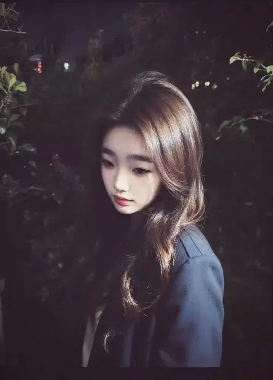 很嫩很嫩的小妹妹