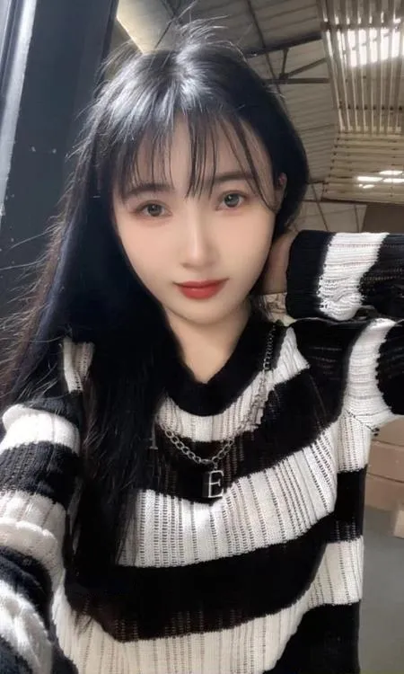 颜值漂亮大胸玥玥