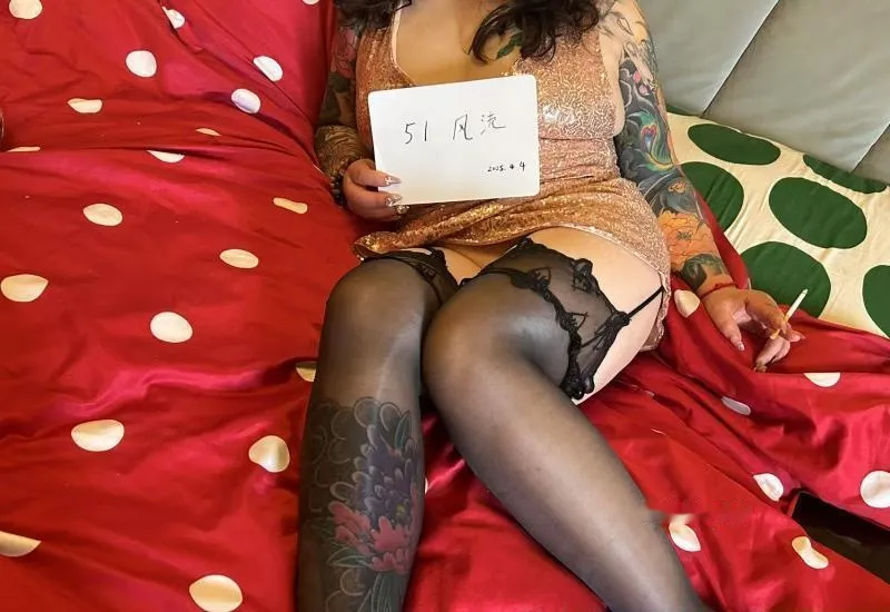 南阳大胸大奶瓶渣渣女