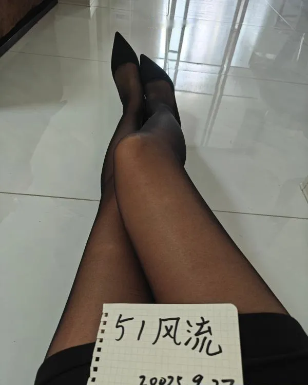 下面很紧很热的少妇