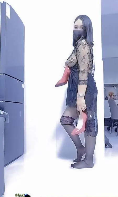 临平大奶泄火骚妇