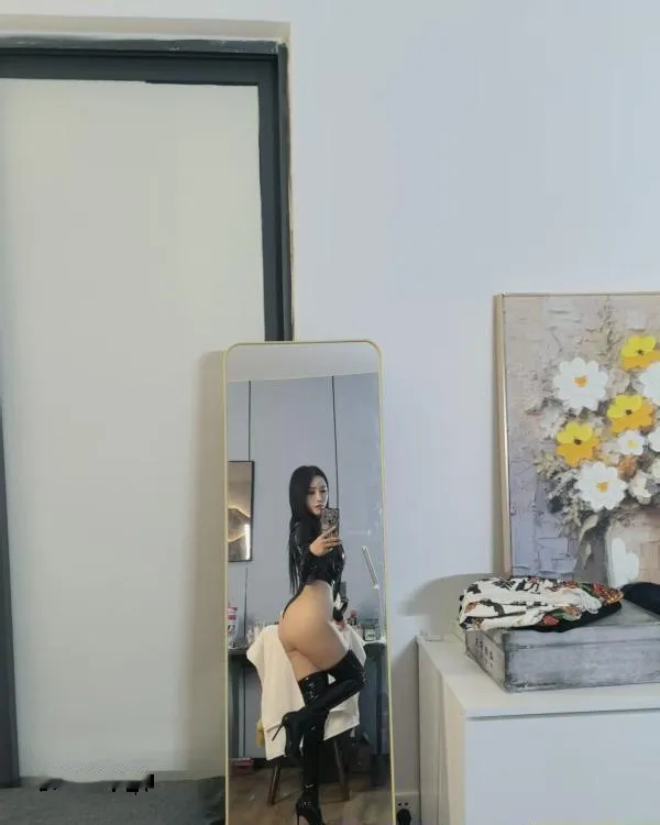 妩媚多姿小雅老师