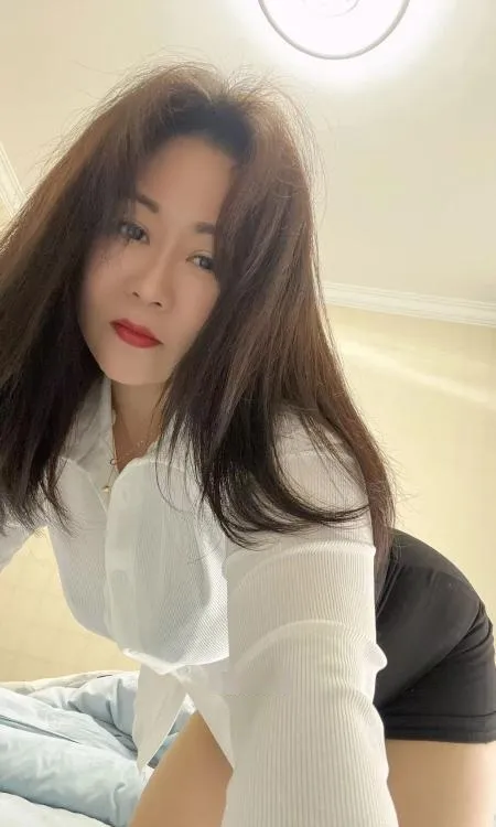 媚眼燕燕老师