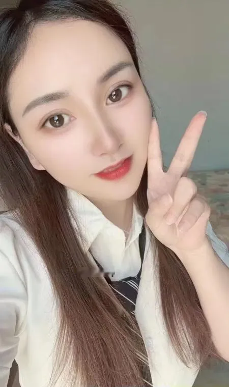 睡衣诱惑安娜
