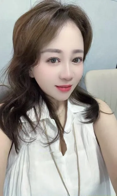 上城东站大胸倩倩