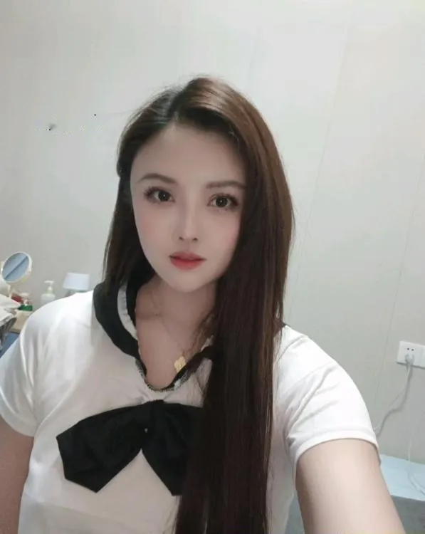 宝安性感李一桐