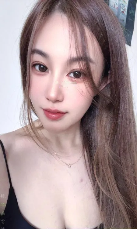 南开大胸美臀西雅