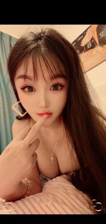 西湖依诺美女
