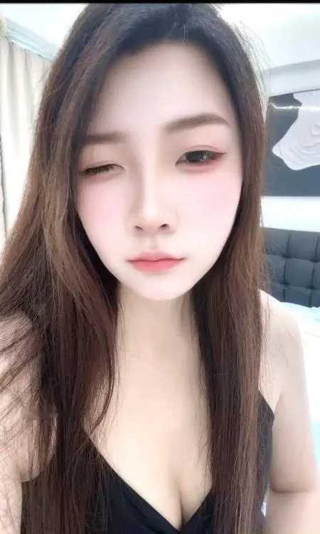 细腰大长腿诱惑