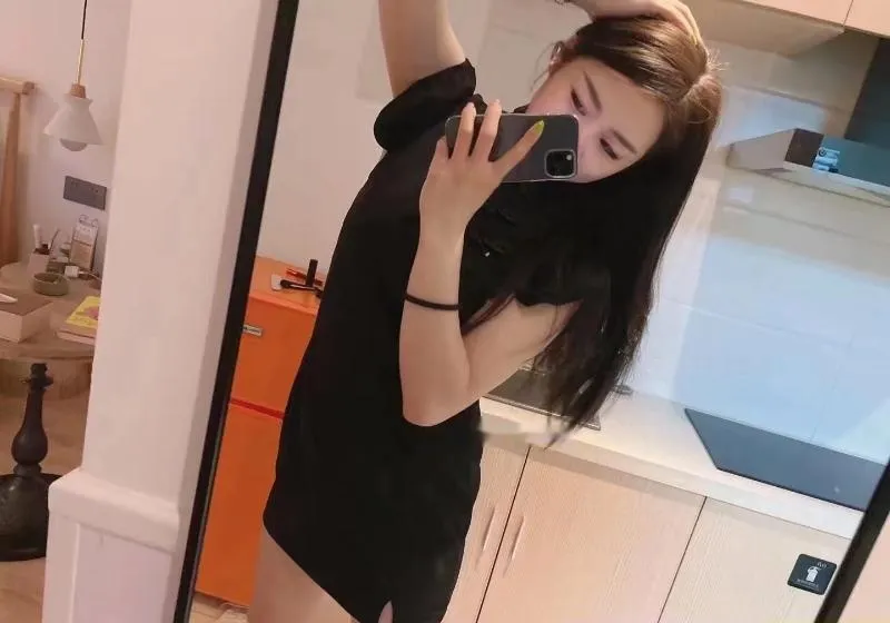 蜀山肤白小姐姐