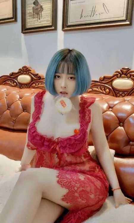 后入风骚肥臀老师