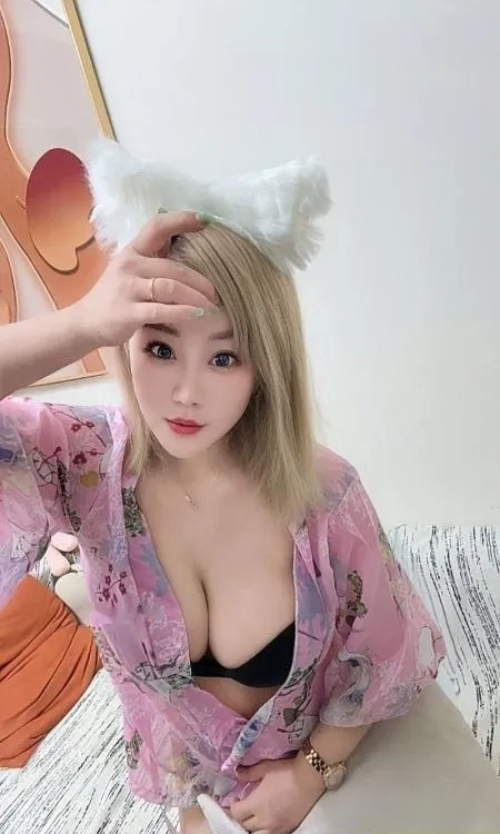 冰冰丰满水多服务好