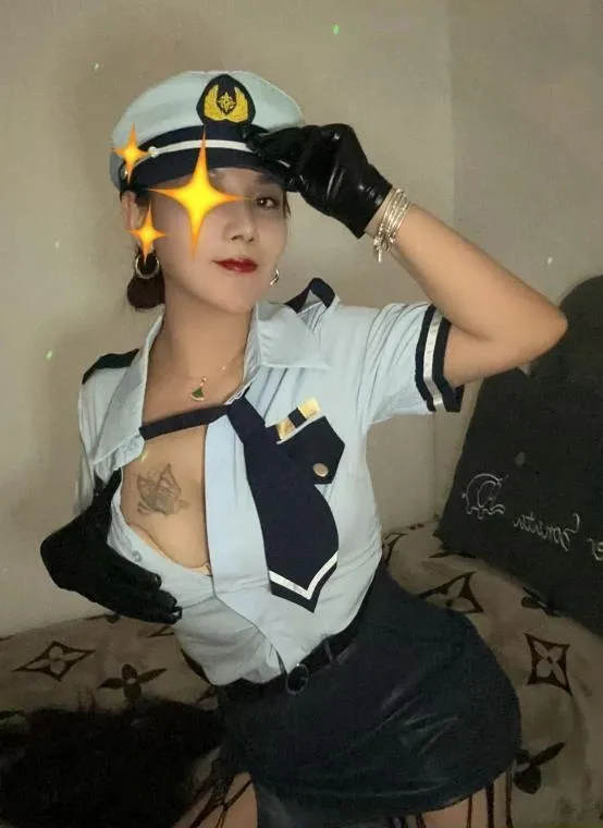 假期大战制服熟女