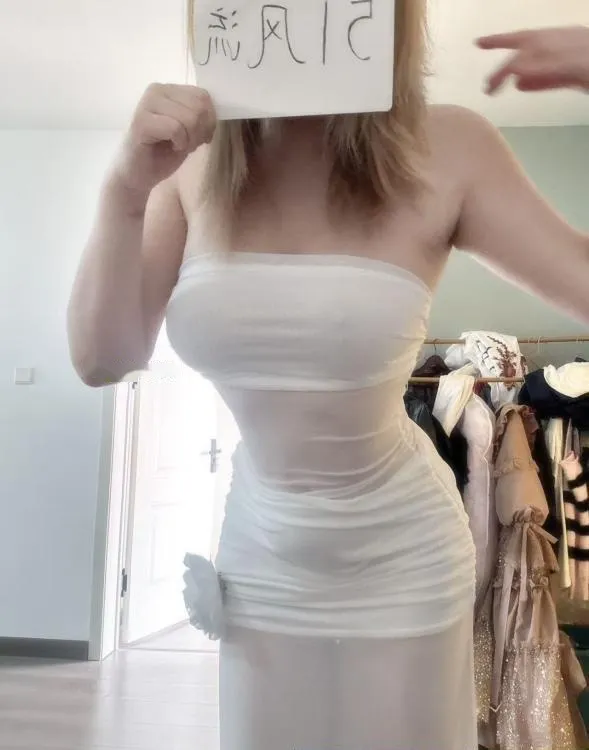 沈北老人巨乳美女
