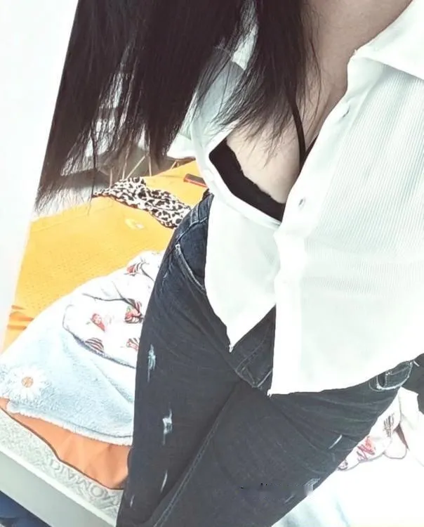 前凸后翘波大热情姐姐