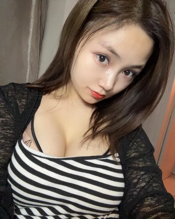 新吴区大奶甜妹雅雅