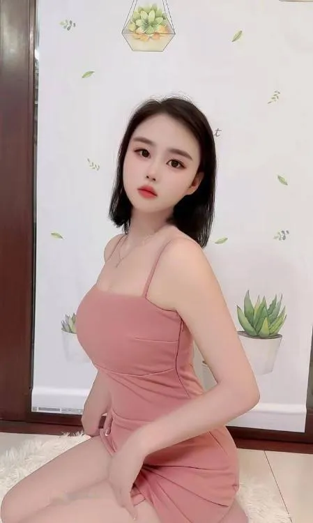 海珠性感身材妹子