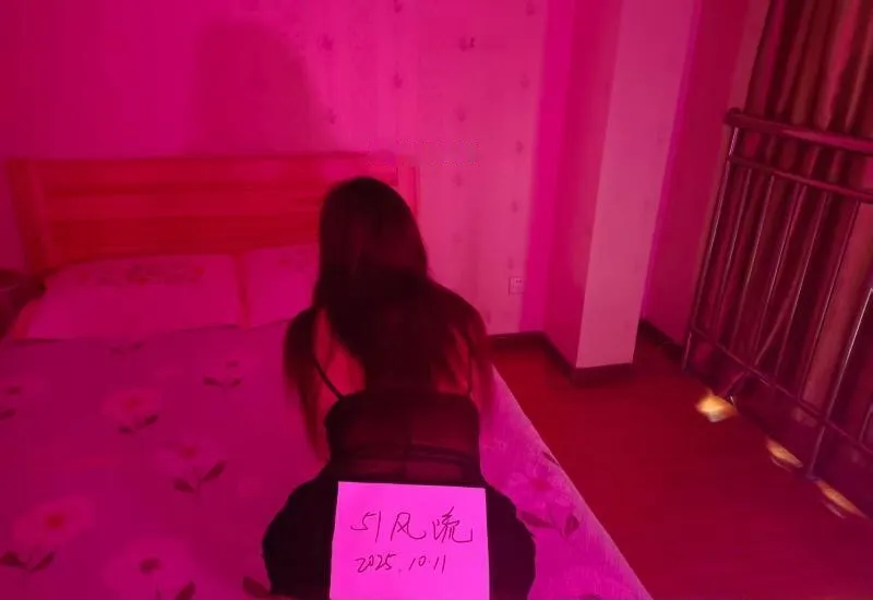 西安美臀小少妇