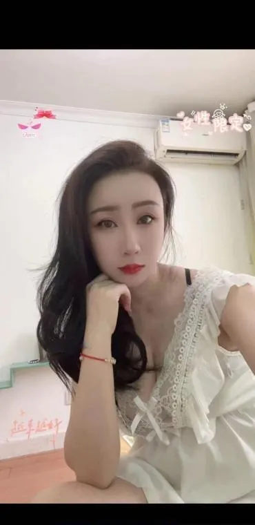 颜值美女枣枣