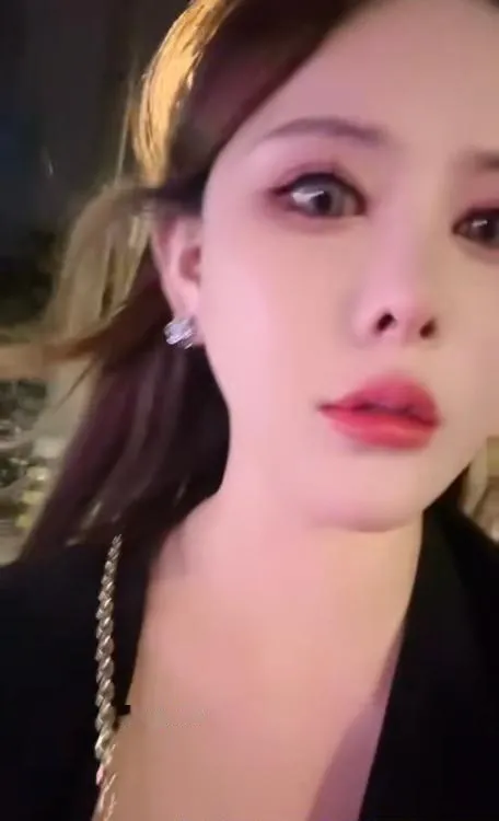 苏州大奶妹