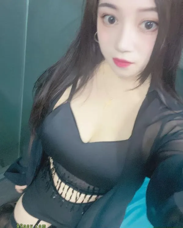 丝袜小红老师
