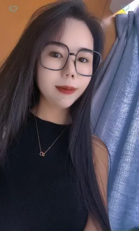 黑丝长腿凤楼