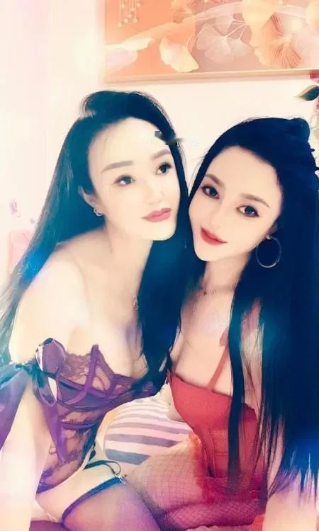 姐妹双飞