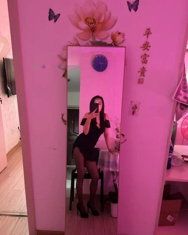 丁家庄性感大长腿