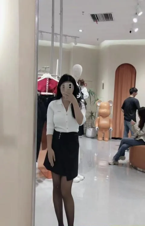 南城丝足翘臀喵喵
