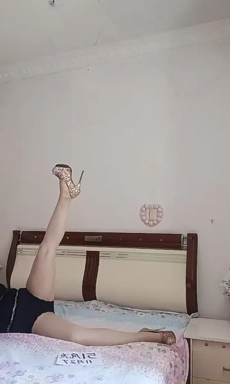 会潮喷的少妇姐