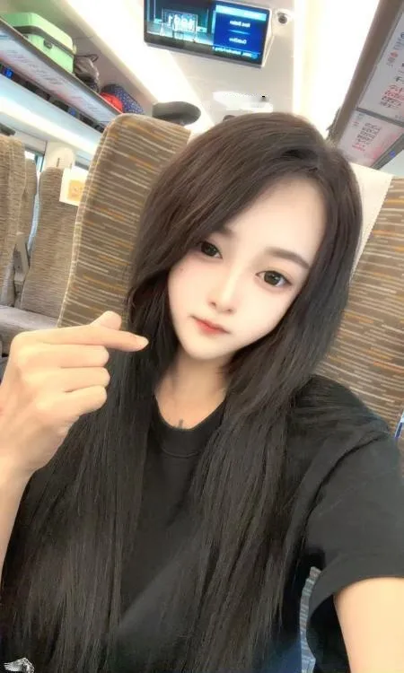 白云长腿大妹雨菲