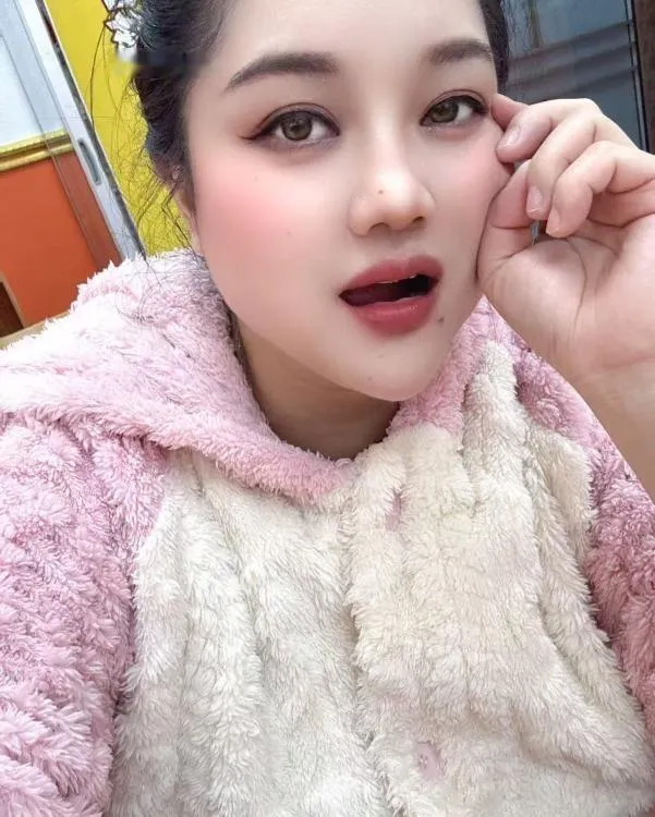 骚货水多多
