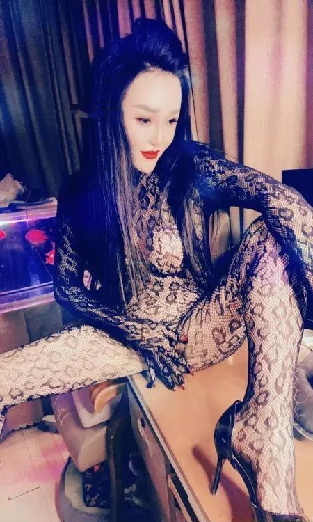 曹杨路深喉女王