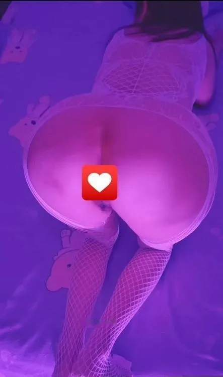 D乳蜜桃臀风骚妹