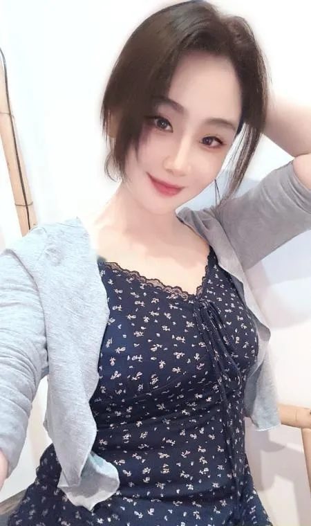 水滴大奶乐莹