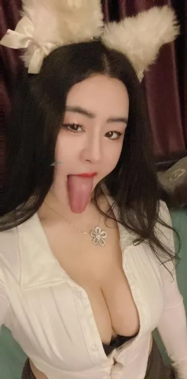 性感尤物卡卡