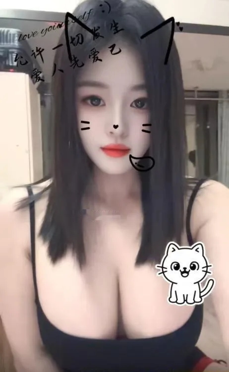 巨乳F杯小宝