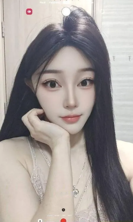白云一线天美鲍桃子