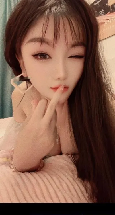 西湖依诺美女