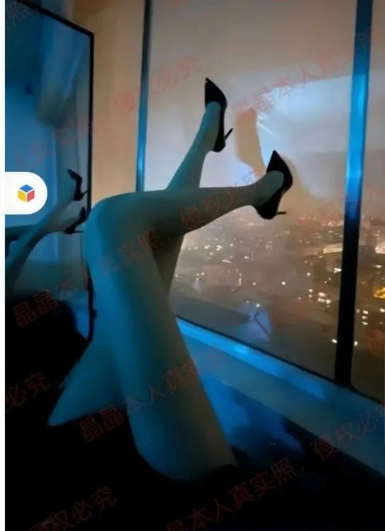 罗湖晶晶