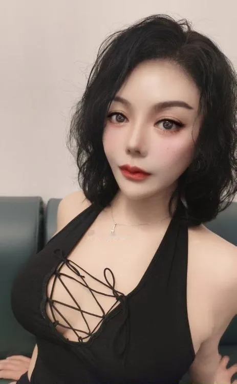 丰满性感大嫂琳达