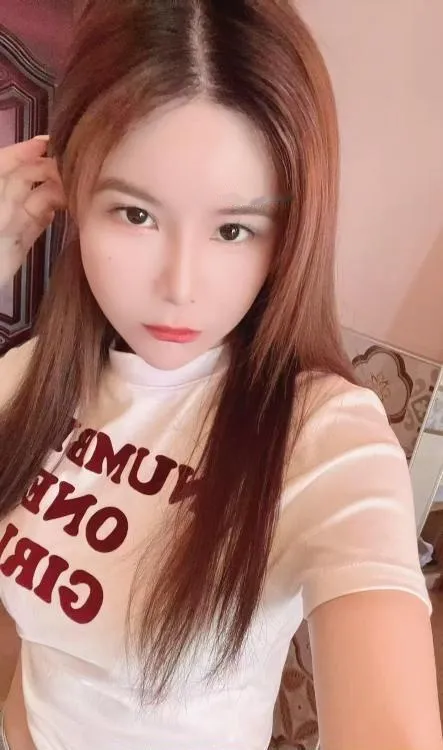 大胸美女媛媛