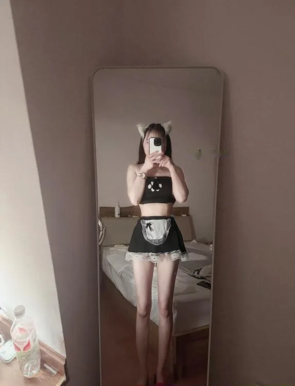 诗诗自聊半套